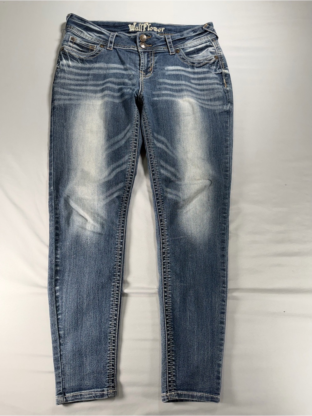 WallFlower Luscious Curvy Skinny Jeans Womens 11 Medium Wash Double Button #1113
